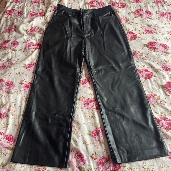 Zara- Black High Waisted Straight Leg Leather Pants Basic Everyday Size Large - Picture 2 of 9